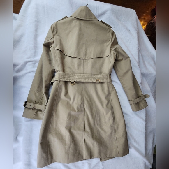 Burberry Trench coat - Picture 2 of 16